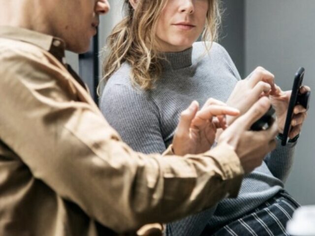 Пример WeChat – ошибка: Дуров разнёс принудительный переход россиян на Max