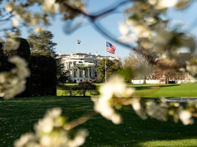 Убить экономику ради памяти Грэма*: в США хотят задавить Россию санкциями